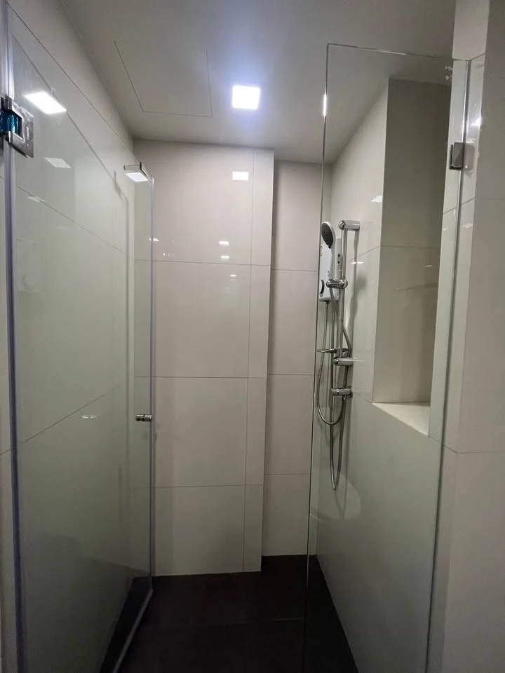 For sale: Chambers On-nut Station, 3rd floor, nice room, fully furnished, reserve now!