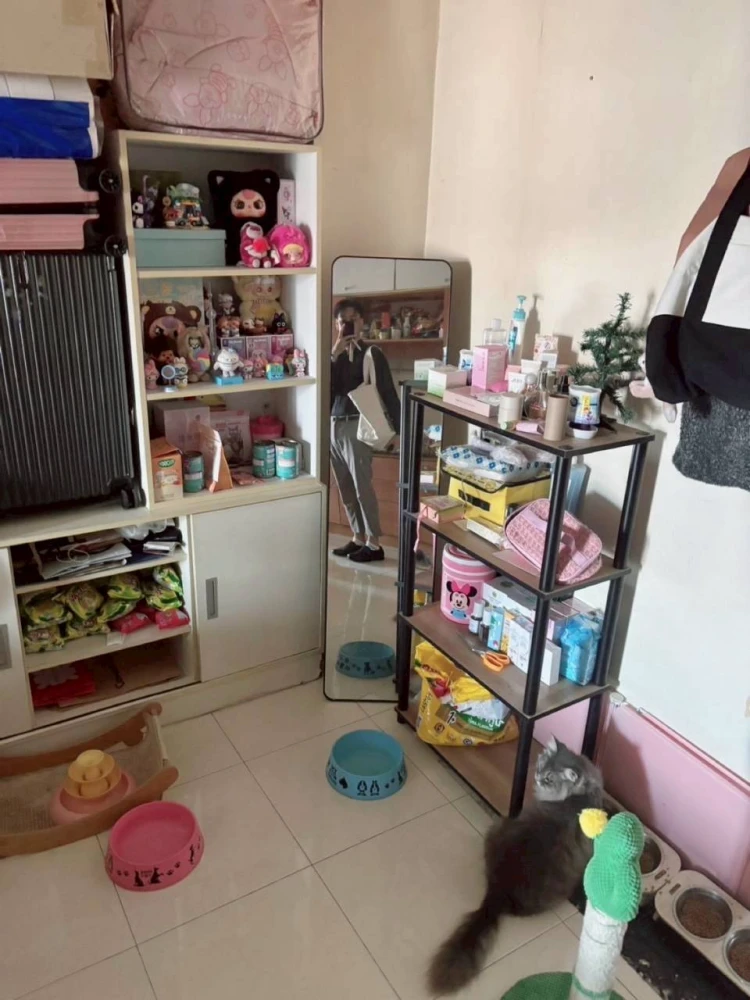 Selling a 5th-floor unit at Champs Elysees Tiwanon. Excellent location, convenient transportation, and fully furnished. Book now!