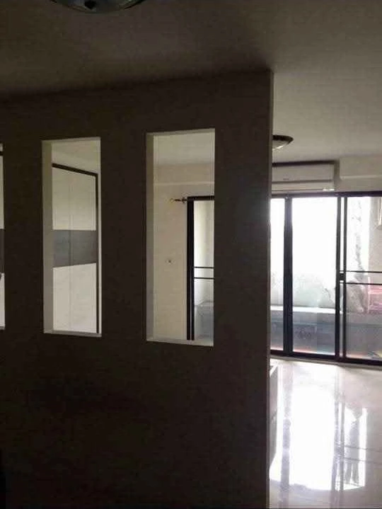 For sale: Champs Elysees Tiwanon, spacious room, balcony, with built-in decorations. Must reserve like this.