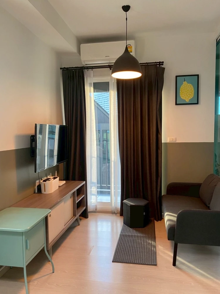 Selling Chapter One Eco Ratchada-Huai Khwang, 5th floor, fully furnished unit. Ready to move in! Book now!