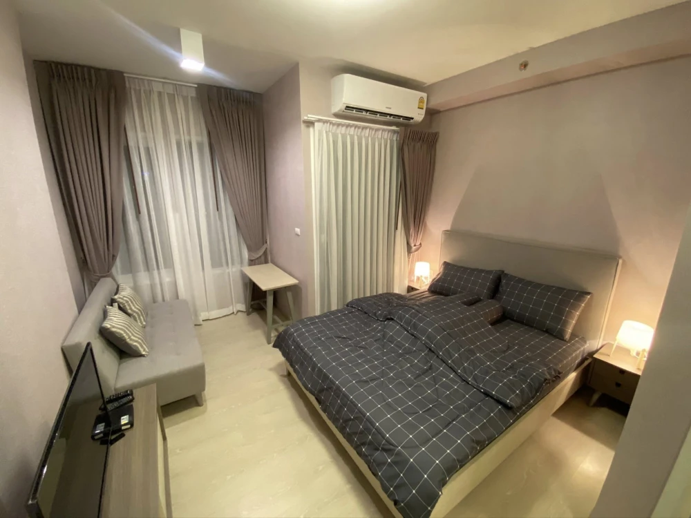 Chapter one eco Ratchada-Huai Khwang Studio room for sale. Fully furnished studio room. Grab it now! images