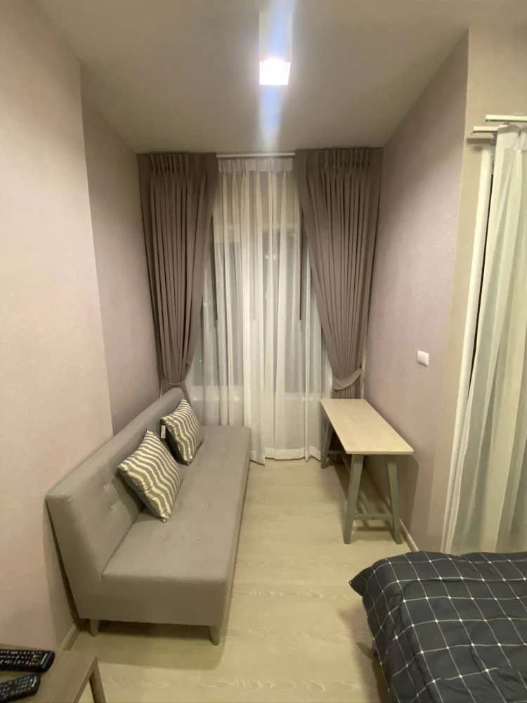 Chapter one eco Ratchada-Huai Khwang Studio room for sale. Fully furnished studio room. Grab it now!