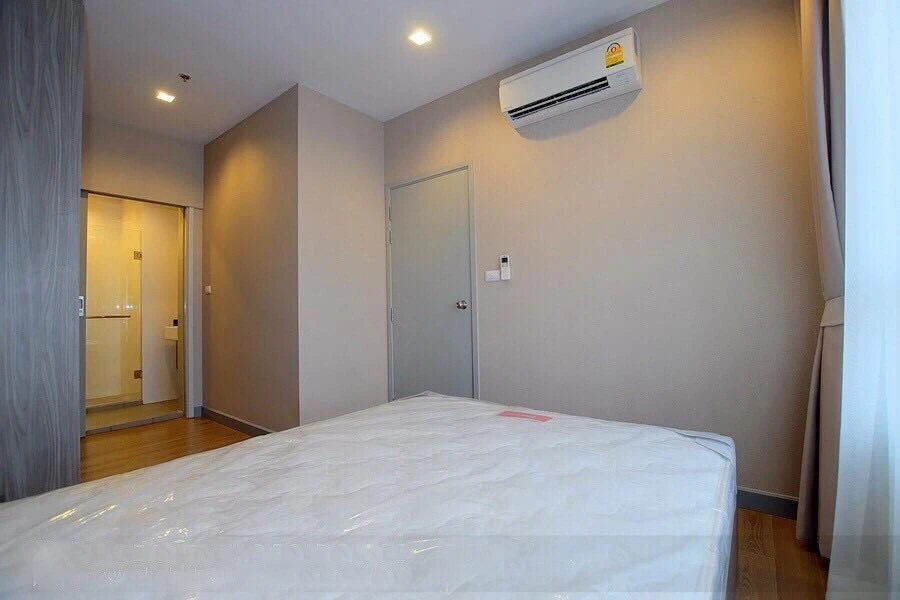 Selling Chapter One Mid Town Ladprao 24 apartments. Ready to move in, fully furnished. Book now!