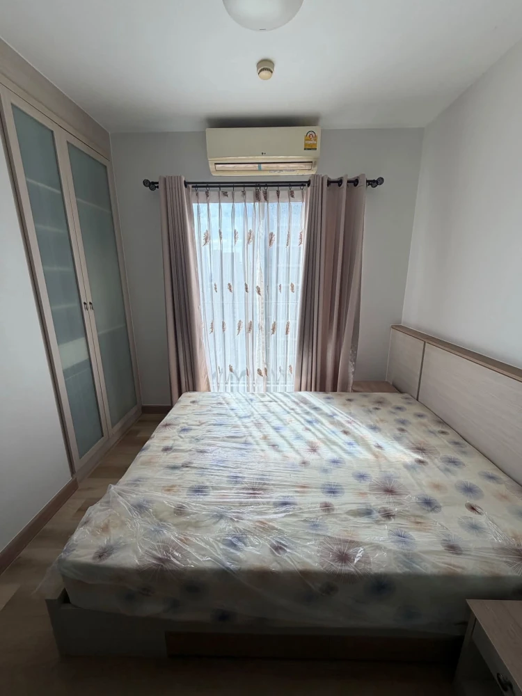 Selling a Chapter One Modern Dutch unit on the 16th floor. Prime location and fully furnished. Book now!