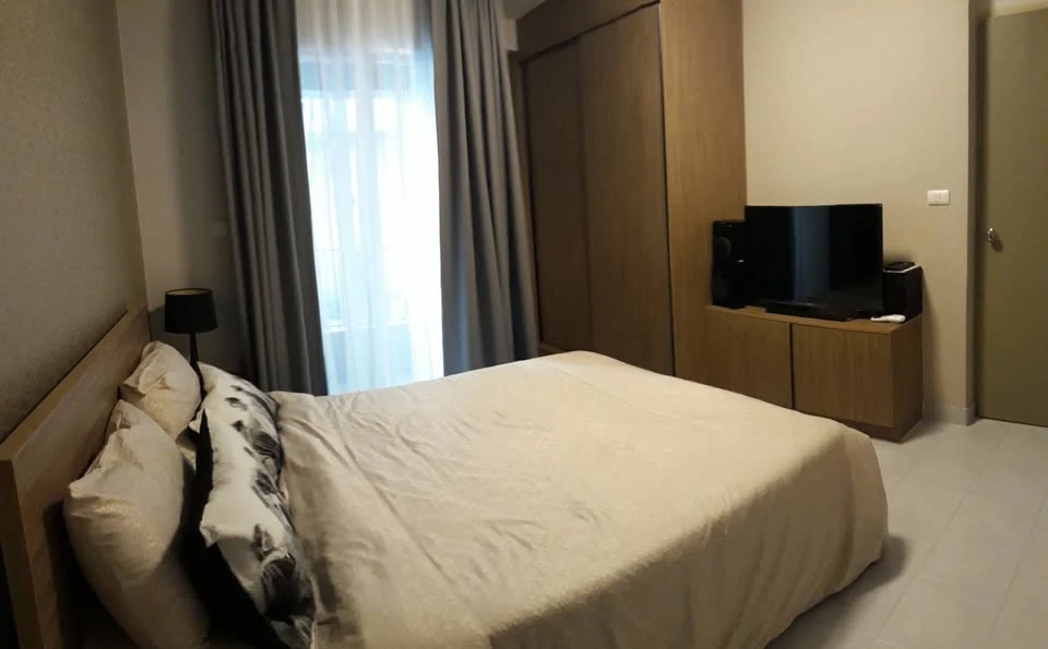 For sale: Chapter One The Campus Kaset, corner room, 1st floor, swimming pool view, fully furnished, ready to move in, don't delay.