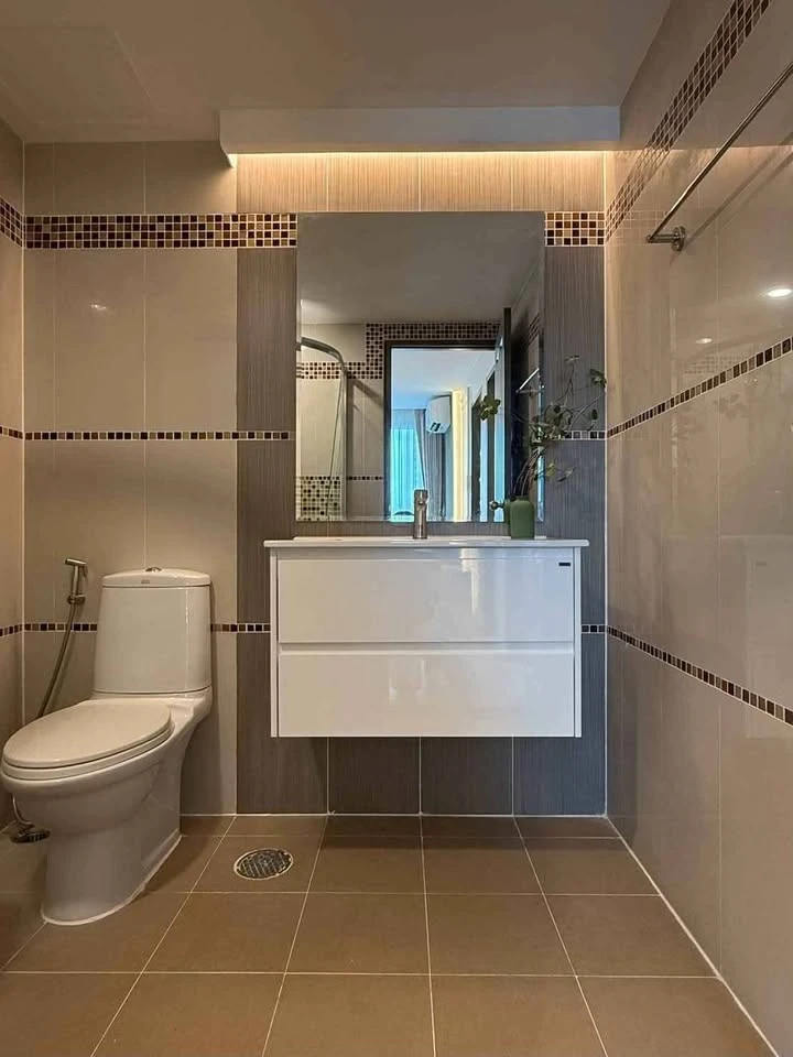 For sale: Chateau in Town Ratchada 17, a modern Japanese-style boutique hotel that still maintains a contemporary feel, offering a warm, resort-like a