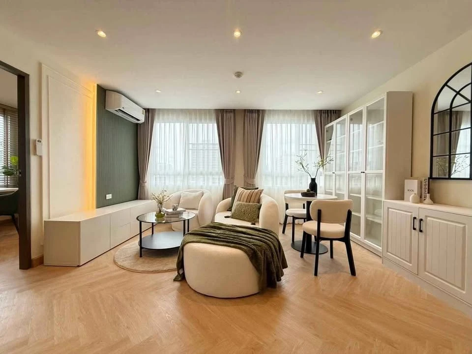 For sale: Chateau in Town Ratchada 17, a modern Japanese-style boutique hotel that still maintains a contemporary feel, offering a warm, resort-like a