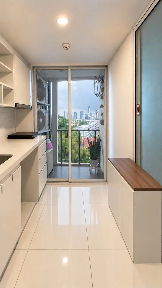 Selling Chateau In Town Ratchayothin, unfurnished unit with spacious living area and complete amenities. Don't miss out!