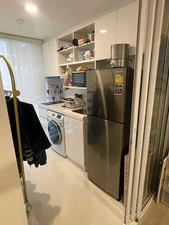 Chateau In Town Ratchayothin for sale, fully furnished with built-in furniture throughout the room, quiet atmosphere, just bring your belongings and m