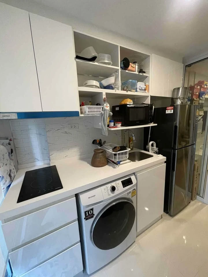 Chateau In Town Ratchayothin for sale, fully furnished with built-in furniture throughout the room, quiet atmosphere, just bring your belongings and m