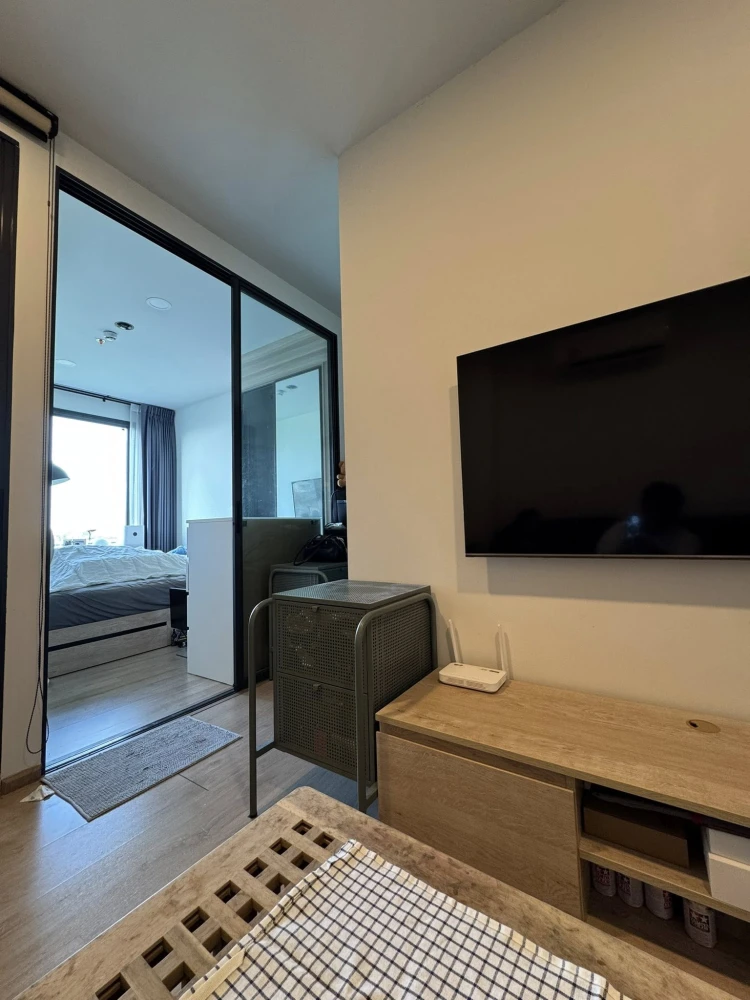 For sale: Chewathai Kaset Nawamin, 9th floor, fully furnished room. Interested in owning one? Hurry and reserve now.