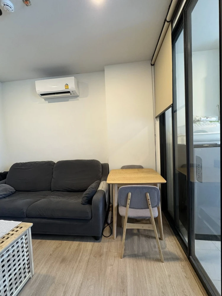 For sale: Chewathai Kaset Nawamin, 9th floor, fully furnished room. Interested in owning one? Hurry and reserve now.