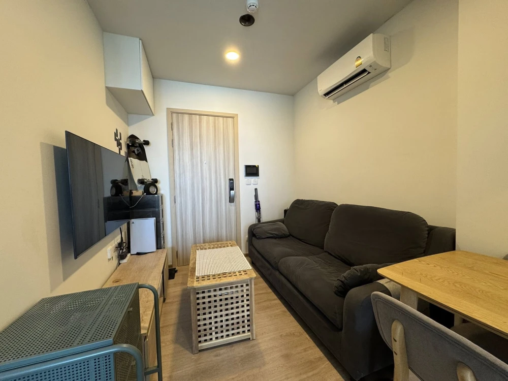 For sale: Chewathai Kaset Nawamin, 9th floor, fully furnished room. Interested in owning one? Hurry and reserve now.