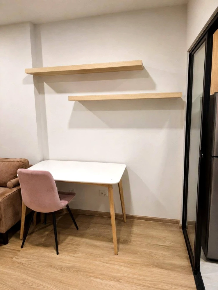 Selling Chewathai Pinklao 1 bedroom, 1 bathroom unit. Fully furnished, ready to move in!