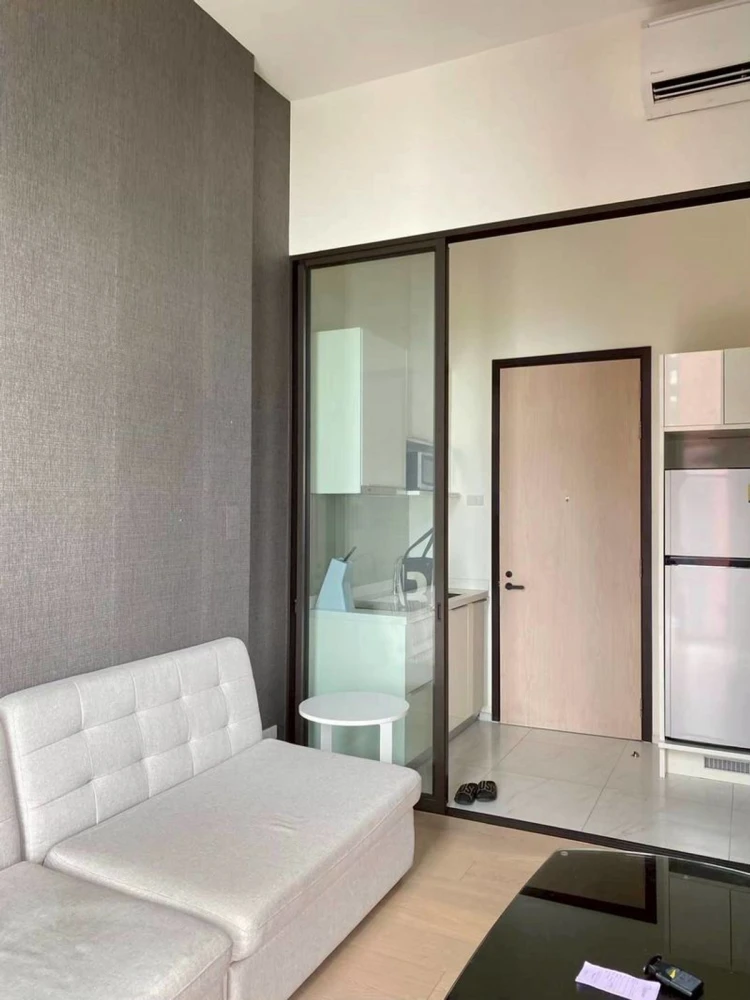 Selling Chewathai Residence Asoke, 25th floor, unobstructed view, fully furnished. Buy now, don't miss out!