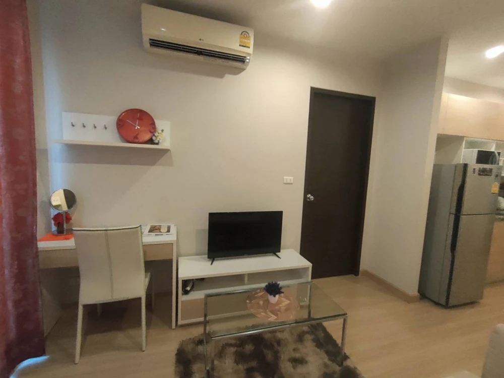 Chrisma Ramintra for sale, nice room, 5th floor, good location, comes with complete furniture and appliances. Don't miss it.