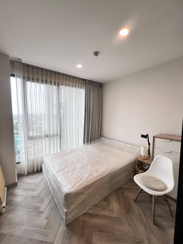 For sale/rent: Ciela Sripatum, a lovely room, good location, convenient transportation, comes with complete furniture. Don't miss out on this great de