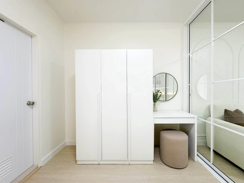 City Home Ratchada-Pinklao for sale: Beautifully decorated minimalist-style units in a prime location, fully furnished. Book now!