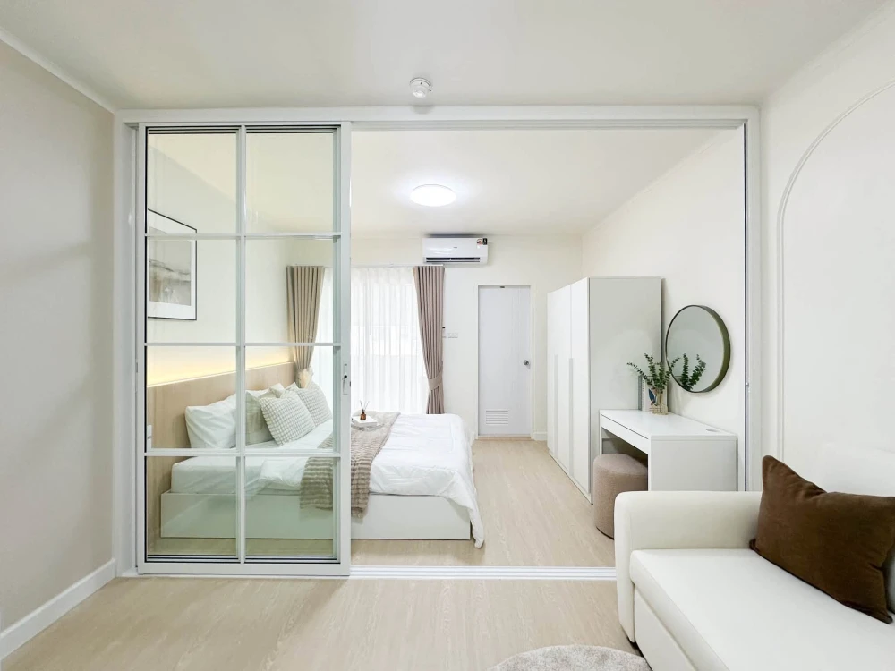 City Home Ratchada-Pinklao for sale: Beautifully decorated minimalist-style units in a prime location, fully furnished. Book now!