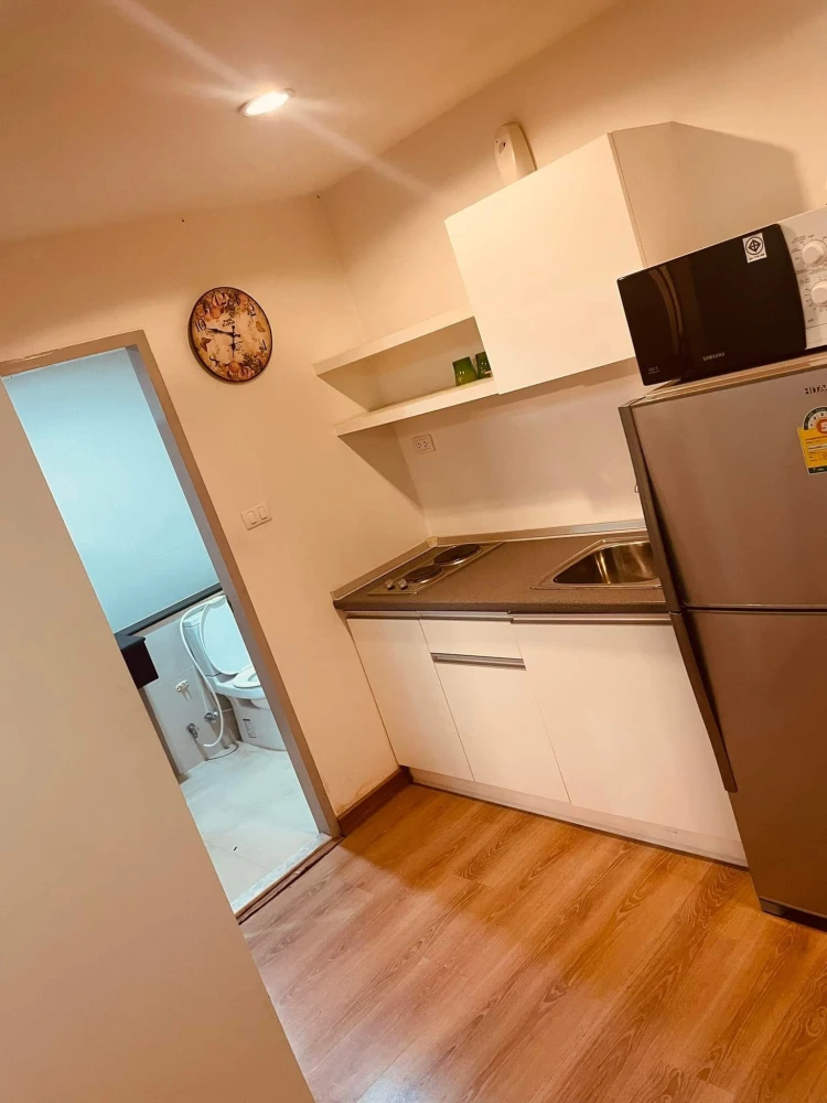 For sale City Room Ratchada Suttisan, spacious room, lots of usable space, comes with complete furniture, good like this, don't miss it.