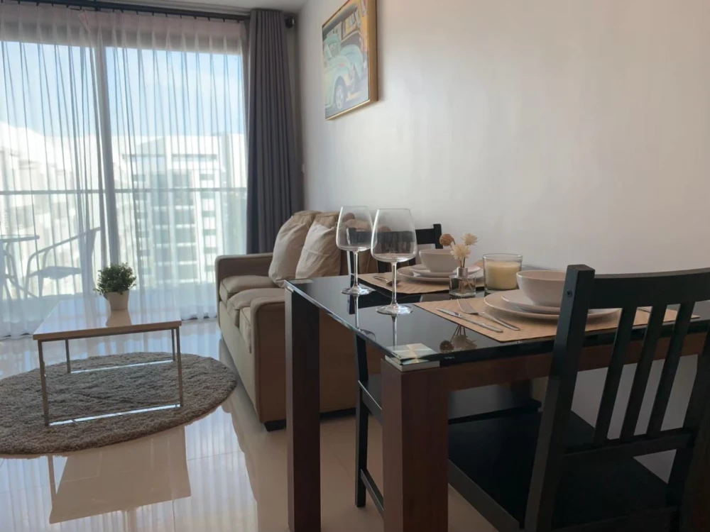 Club Royal Wongamat for sale, 1 bedroom, 1 bathroom, good location, convenient transportation, beautiful view, reserve now.