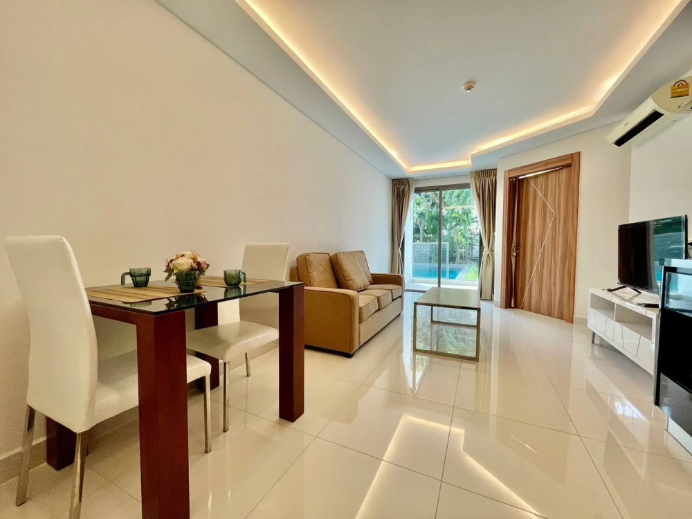 Club Royal Wongamat for sale, 1 bedroom, 1 bathroom, plenty of usable space, good location, convenient transportation, fully furnished, reserve now!