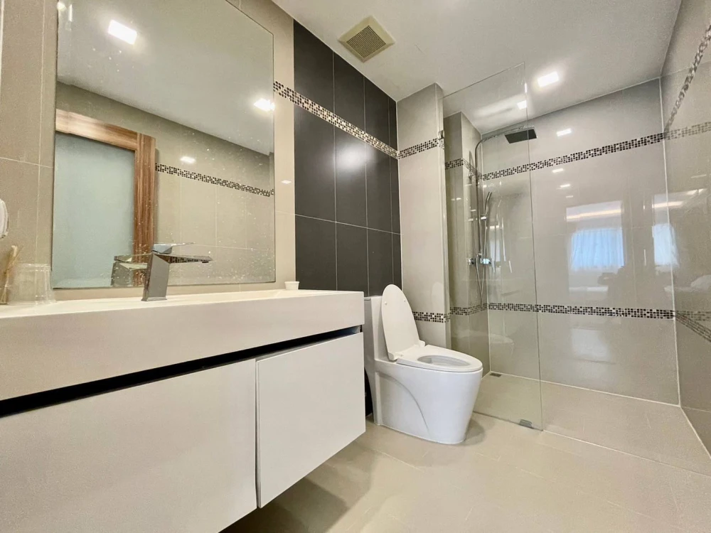 Club Royal Wongamat for sale, 1 bedroom, 1 bathroom, plenty of usable space, good location, convenient transportation, fully furnished, reserve now!