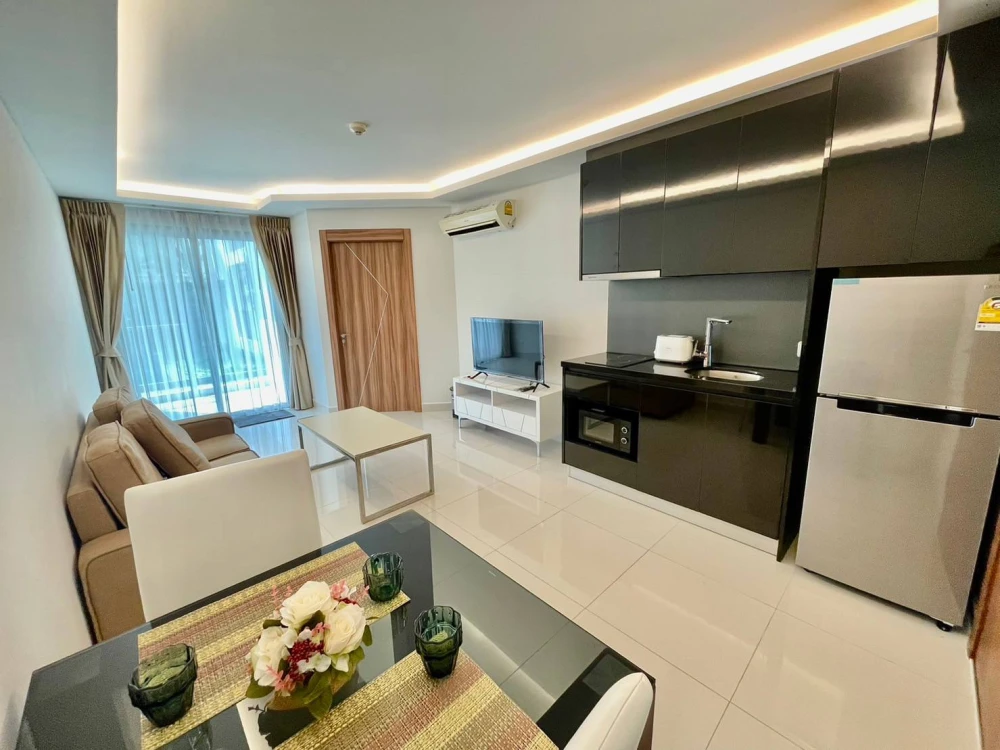 Club Royal Wongamat for sale, 1 bedroom, 1 bathroom, plenty of usable space, good location, convenient transportation, fully furnished, reserve now!