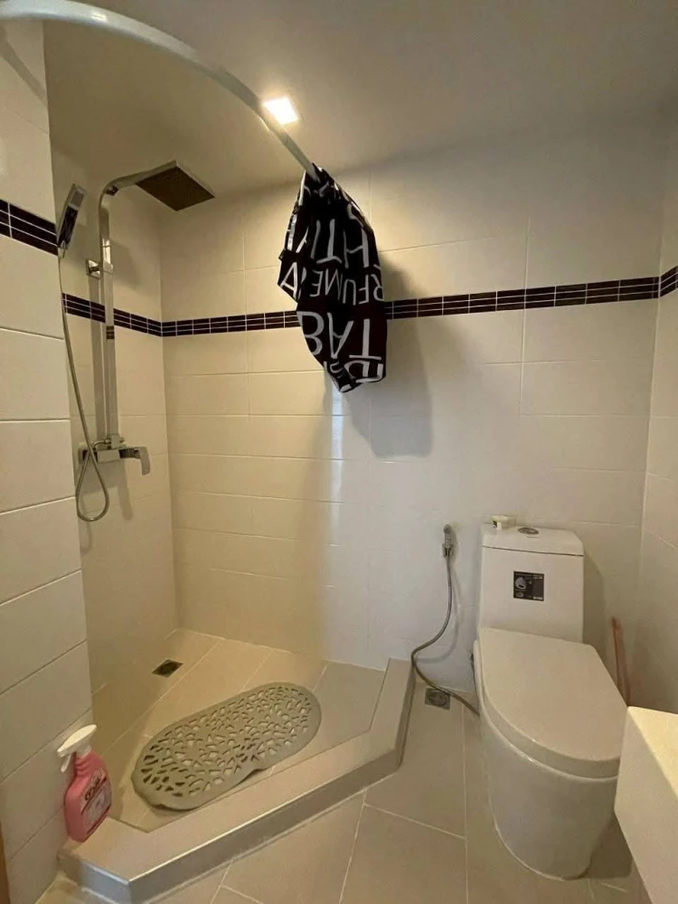 Club Royal Wongamat for sale, 1 bedroom, 1 bathroom, comes with full facilities. Good like this, hurry and reserve now.