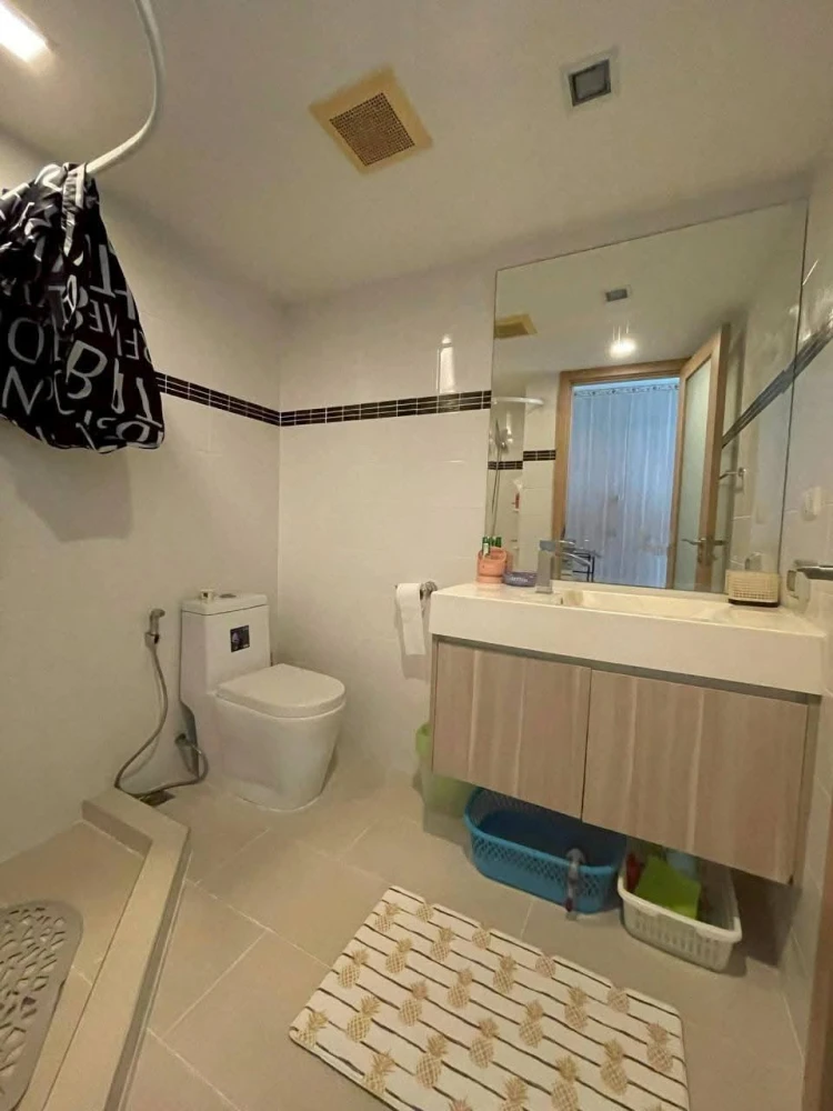 Club Royal Wongamat for sale, 1 bedroom, 1 bathroom, comes with full facilities. Good like this, hurry and reserve now.