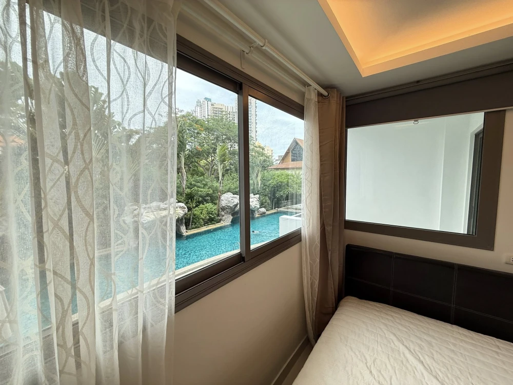 Club Royal Wongamat for sale, 1 bedroom, 1 bathroom, fully furnished, beautiful swimming pool view, reserve now!