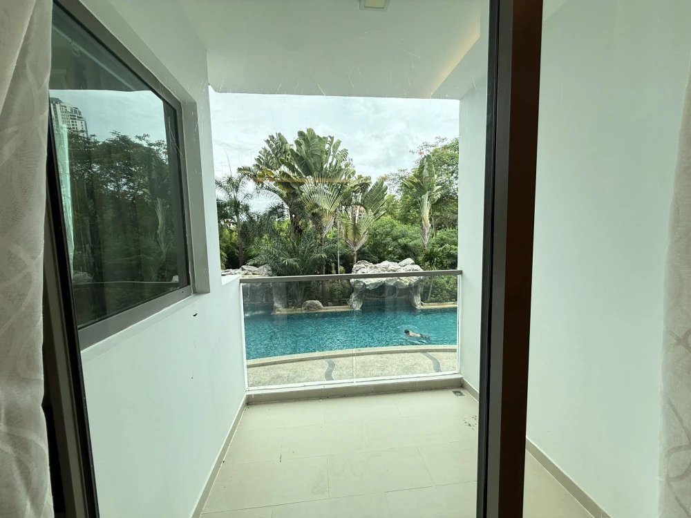 Club Royal Wongamat for sale, 1 bedroom, 1 bathroom, fully furnished, beautiful swimming pool view, reserve now!