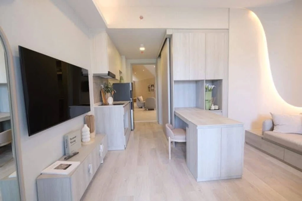 COBE Ratchada Rama 9 for sale. Nice unit, high floor, fully furnished, beautiful view. Book now!