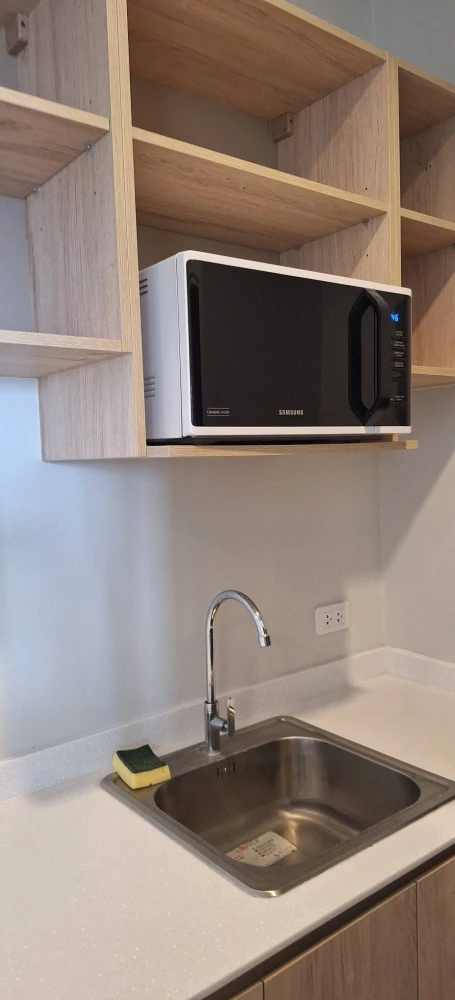 Selling a fully furnished Common TU unit on the 29th floor. Book now! Limited availability.