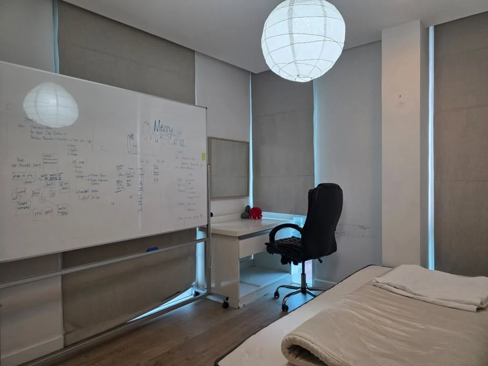 Selling Commune 80 corner units offering privacy, beautifully decorated in Muji style, fully furnished. Don't miss out!