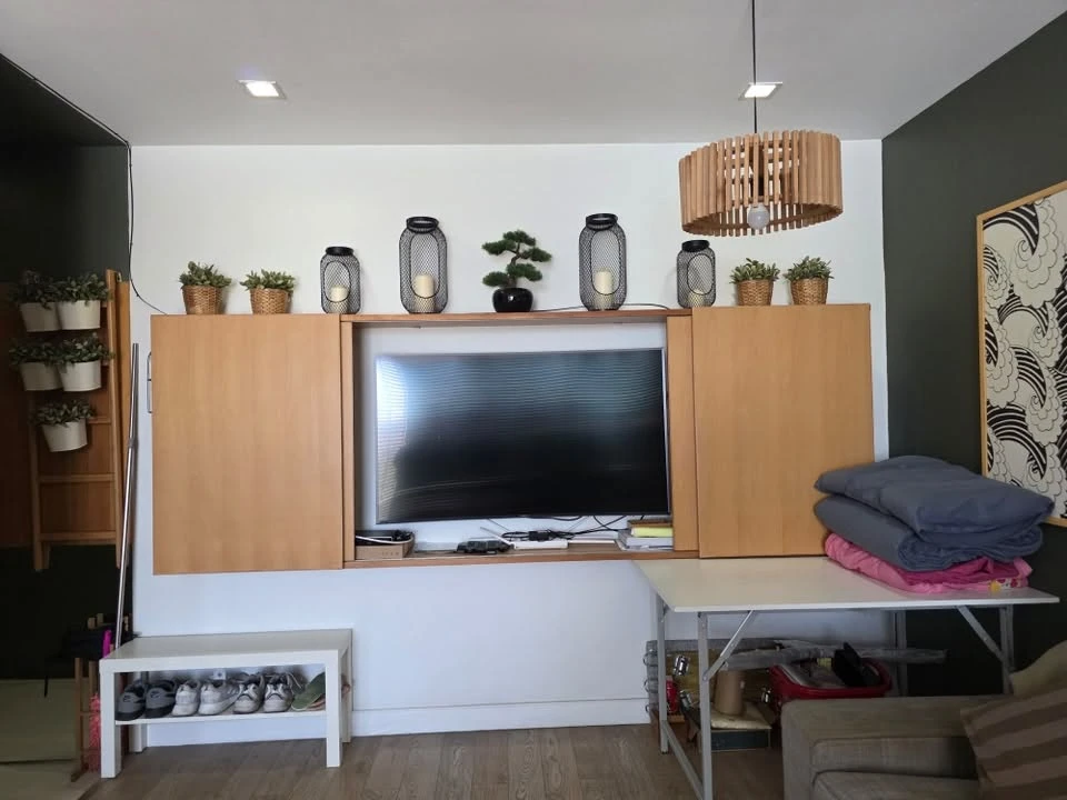 Selling Commune 80 corner units offering privacy, beautifully decorated in Muji style, fully furnished. Don't miss out!