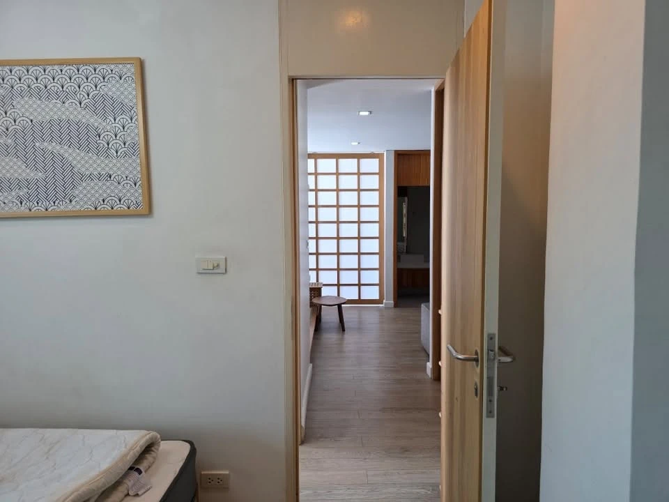 Selling Commune 80 corner units offering privacy, beautifully decorated in Muji style, fully furnished. Don't miss out!