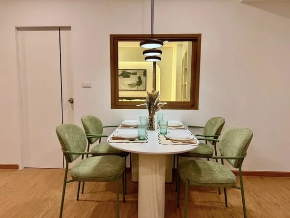 Selling Century Park Condominium. Ready to move in unit. Fully furnished with appliances. Book now! Don't miss out! +++