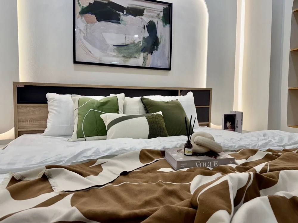 Selling Century Park Condominium. Ready to move in unit. Fully furnished with appliances. Book now! Don't miss out! +++