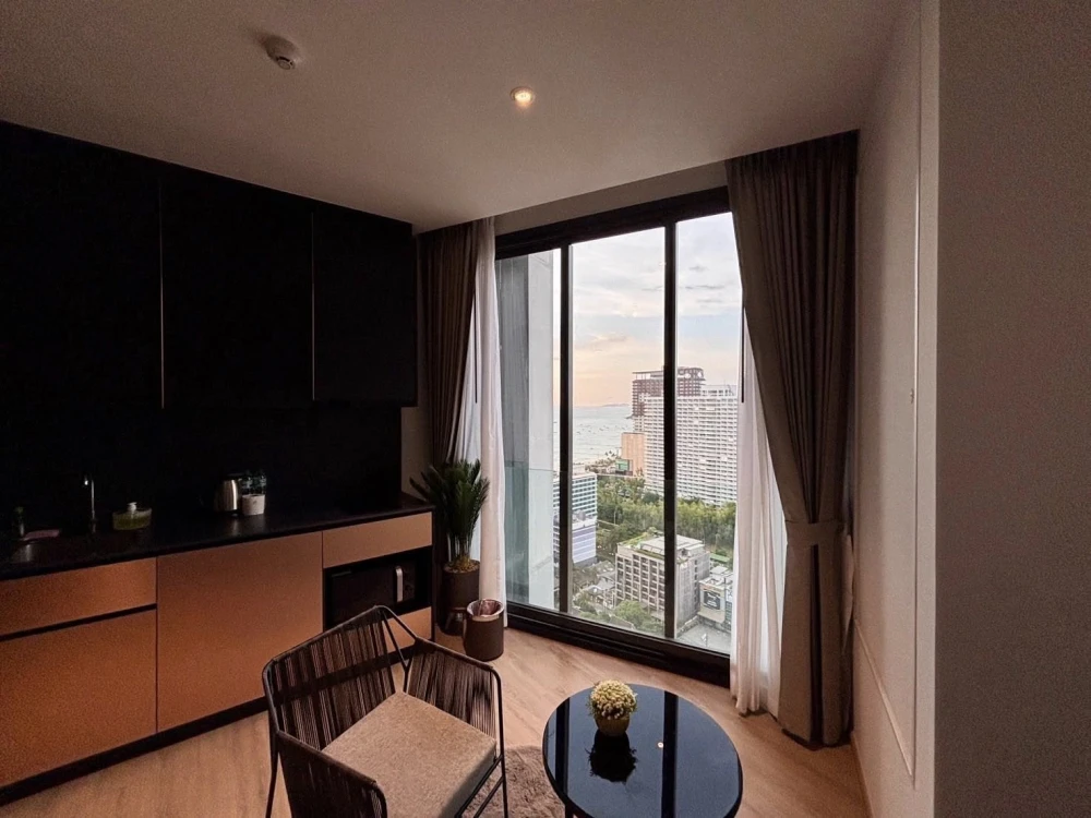 Condo for sale: EDGE Central - Pattaya, 26th floor, sea view, fireworks view, great price, come and own it today, don't delay!