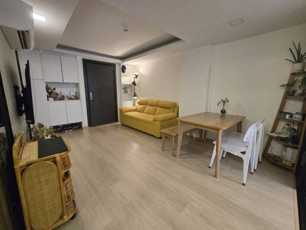 Condo for sale LE CHAMPS PREMIUM, large room, comfortable, lots of usable space, good price, hurry and reserve now.