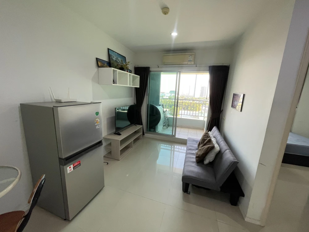Condo for sale: Lumpini Parkbeach Jomtien, corner unit, high floor, good ventilation, sea view. Book now before it's too late!
