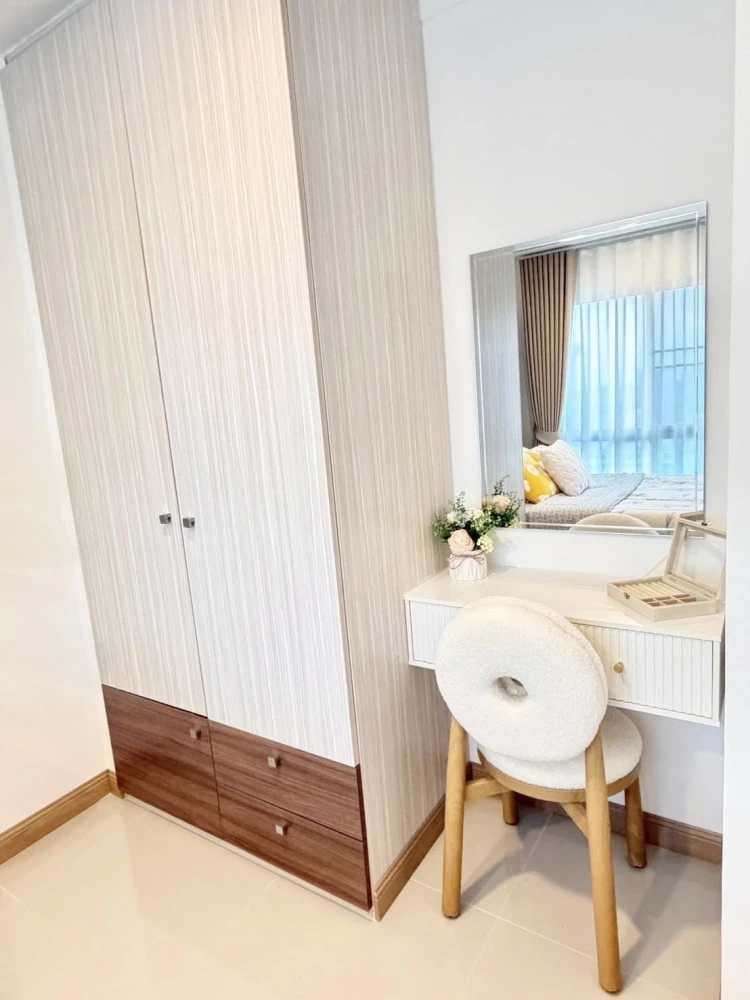 Condo for sale: Lumpini Ville Naklua - Wongamat. Nice, spacious unit on a high floor. Book now!