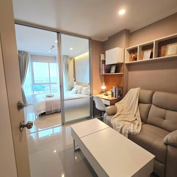 Condo for sale: Lumpini Ville Naklua - Wongamat. Nice unit, high floor, fully furnished. Book now!