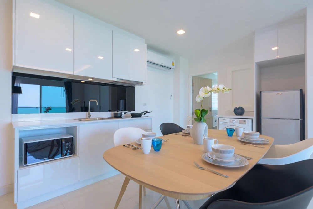 Condo One Tower Pratumnak for sale. High floor, sea view, fully furnished. Book now!