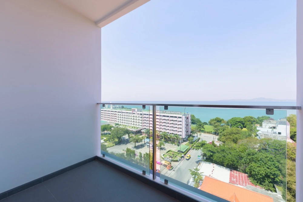 Condo One Tower Pratumnak for sale. High floor, sea view, fully furnished. Book now!