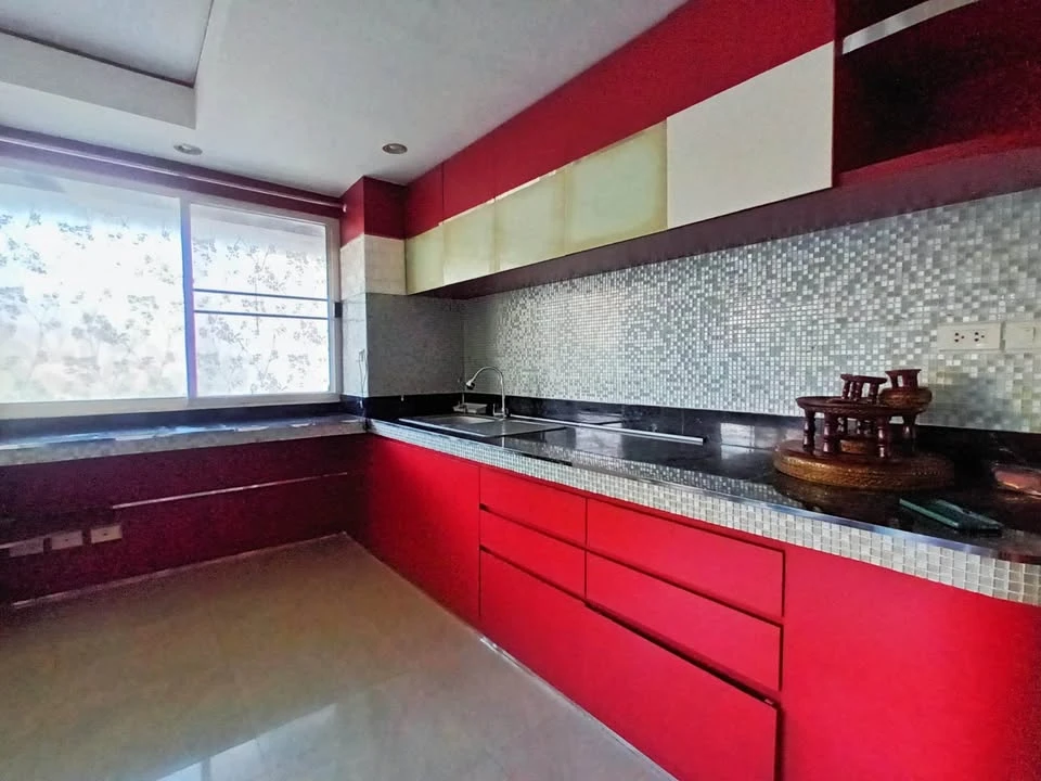 Condo for sale, Pinklao River Park View, ready to move in, spacious and comfortable room, hurry and reserve now before it's too late.