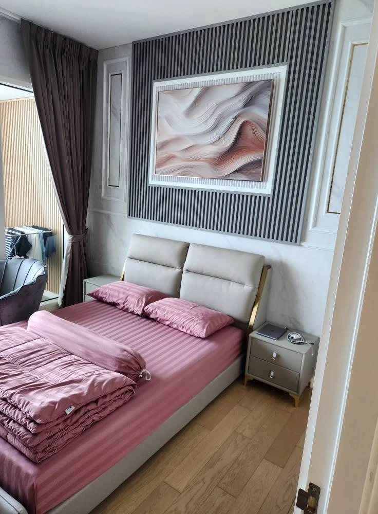 For sale Condo Reflection Jomtien Beach Pattaya, beautifully decorated room, amazing built-in, lots of usable space, sea view, don't miss it.