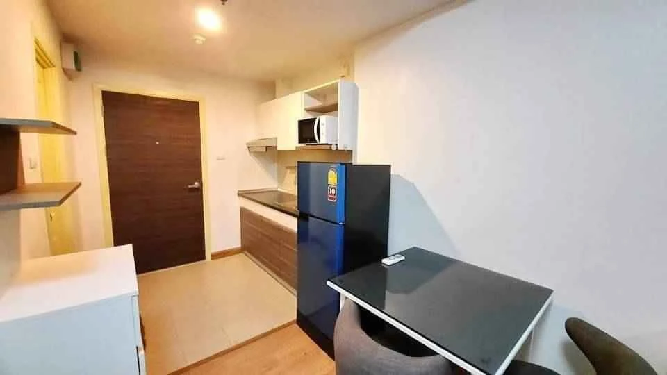 Condo for sale Supalai Mare Pattaya, ready to move in, fully furnished, spacious and comfortable, just bring your bags!!