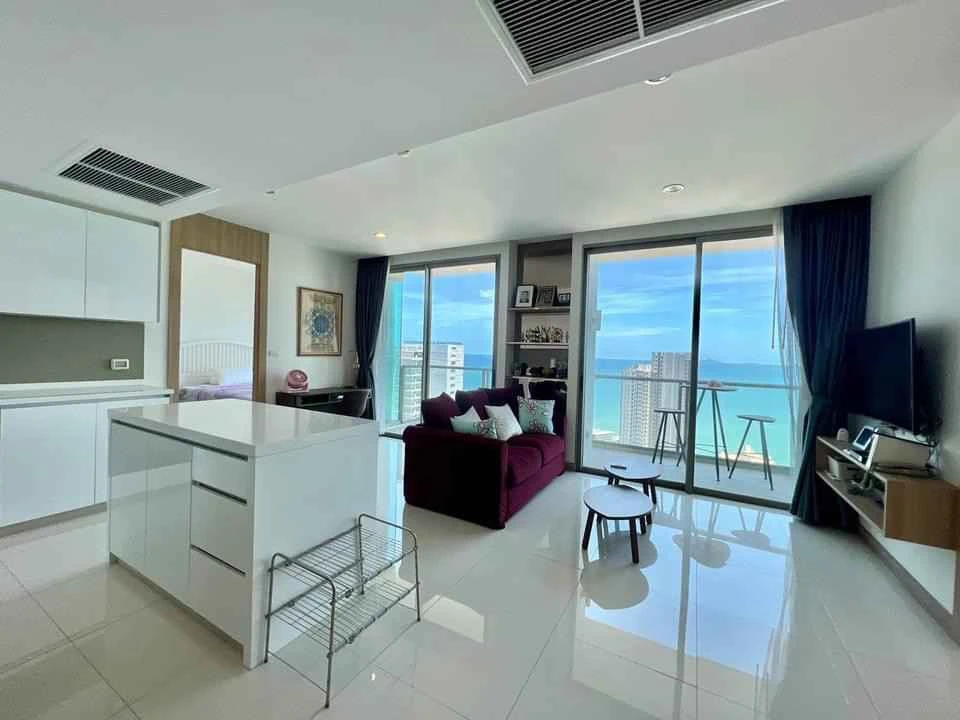 Condo for sale: The Riviera Wong Amat Beach, a nice room, high floor, sea view. Don't miss out on this great deal!!!